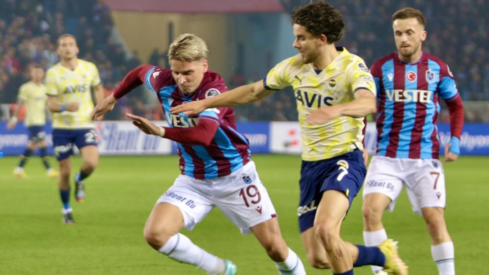 Trabzonspor, Fenerbahçe önünde sahasındaki yenilmezlik serisini sürdürdü