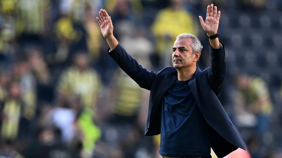 İsmail Kartal Fenerbahçe tarihinde rekora koşuyor