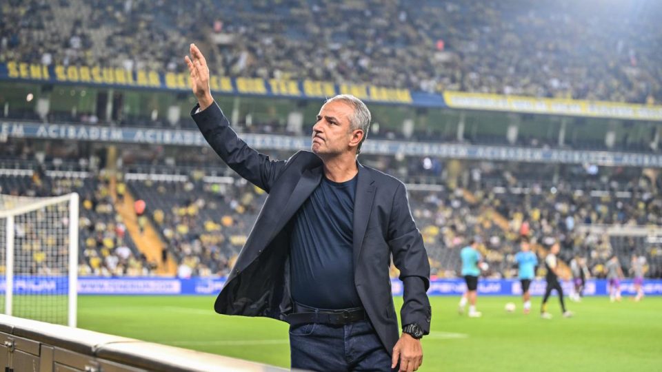 İsmail Kartal’ın Fenerbahçe’si 4 kupaya da talip