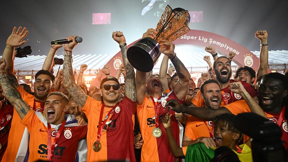 Türk sporunun çınarı Galatasaray 118 yaşında